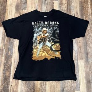 Garth Brooks World Tour 2014-2015 Hanes T Shirt - Men’s XL